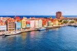 Bedrijf op curacao, feitelijke leiding in Nederland