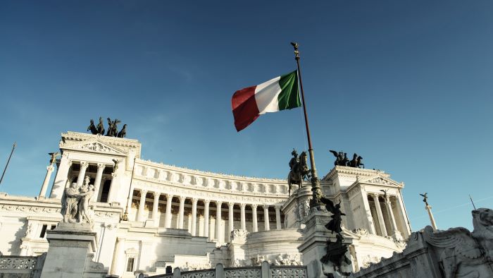 L’Italia tassa gli utili in eccesso delle banche: tasse L’Italia tassa gli utili in eccesso delle banche: tasse